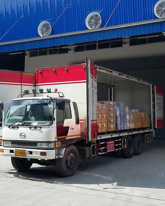 รถบรรทุกขนของ กับบทบาทสำคัญในห่วงโซ่อุปทาน